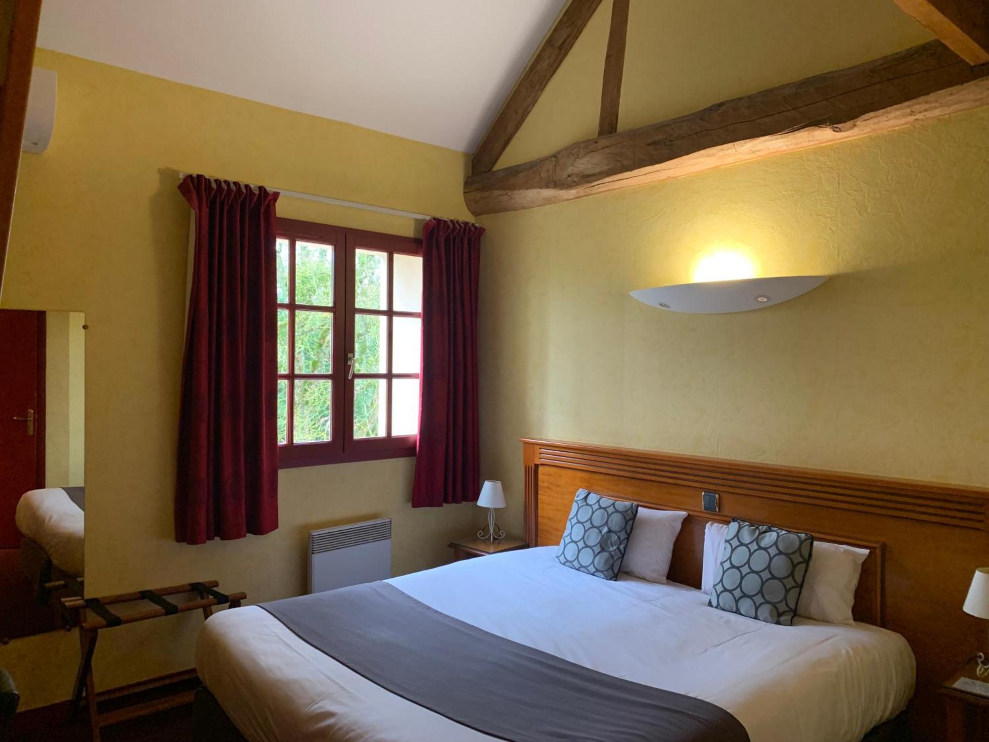 Logis Hotel Restaurant Le Moulin De La Coudre Venoy Eksteriør billede