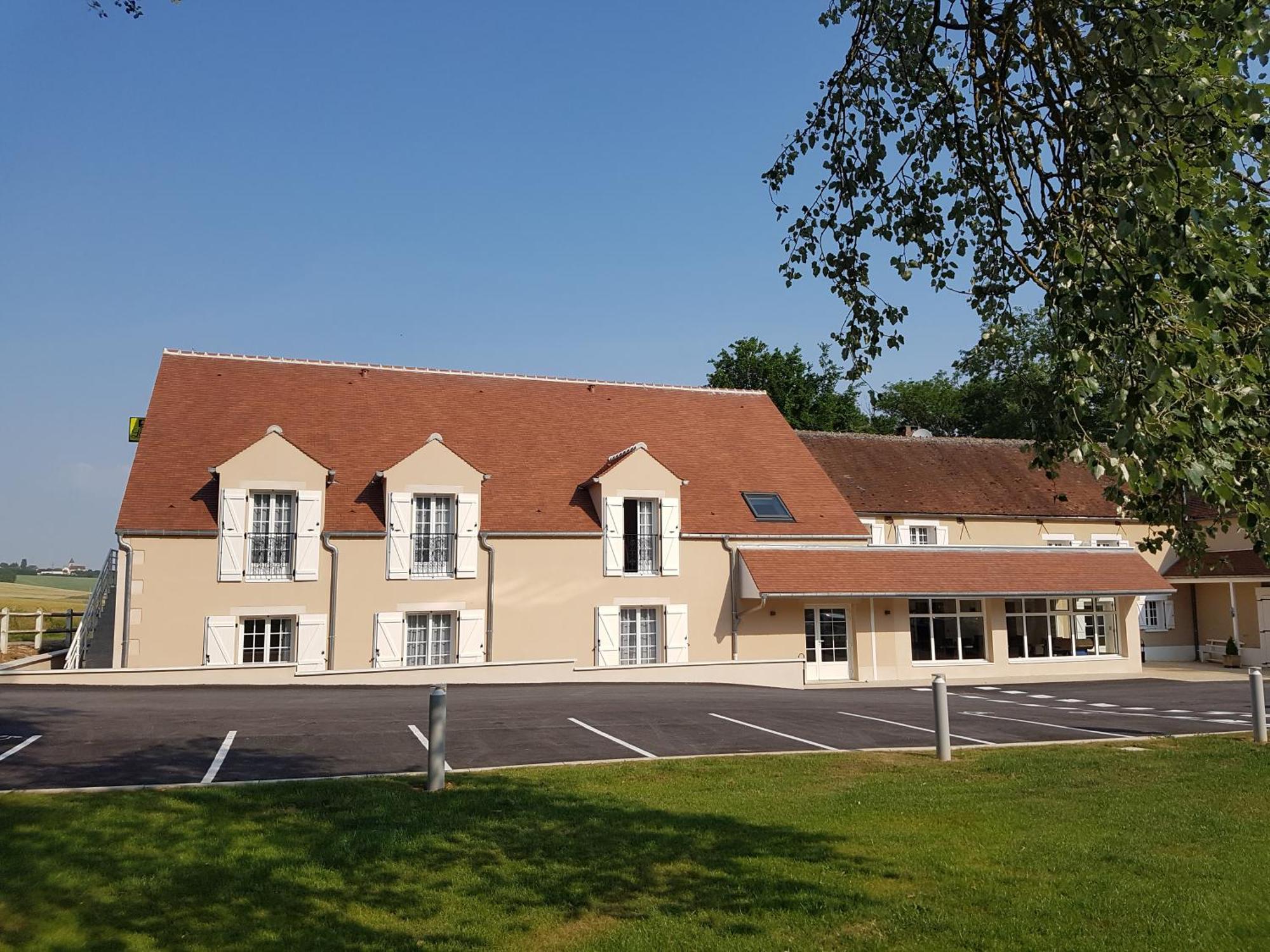 Logis Hotel Restaurant Le Moulin De La Coudre Venoy Eksteriør billede